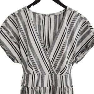 American Eagle‎ Outfitters Black and White Striped Jumpsuit with V-Neck M